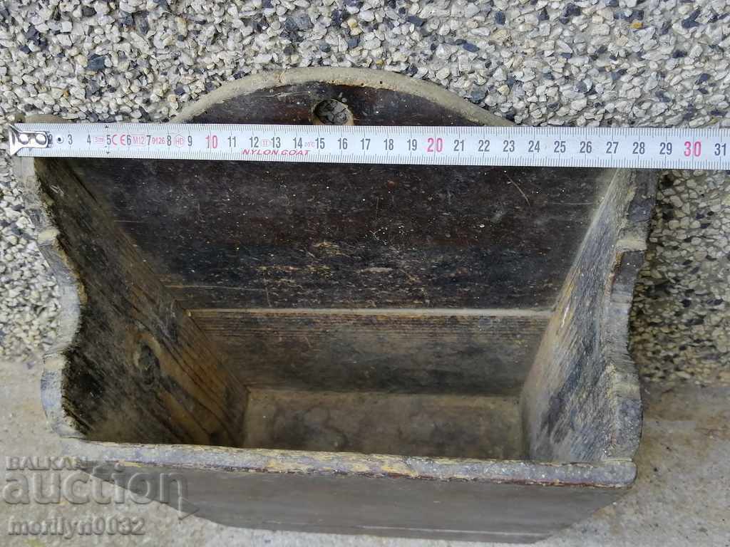 Livrarea Lazhichnik foarte vechi, linguri, cutie de lemn