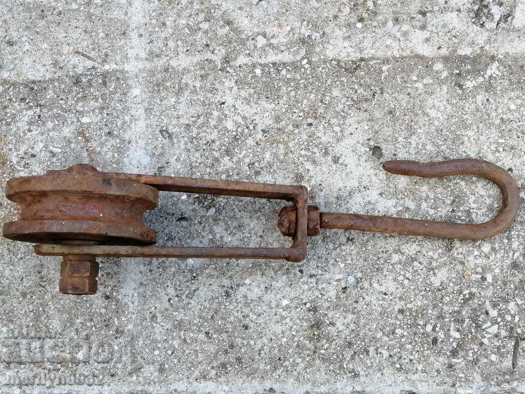 Delivery of Old forged roller polystyrene wrought iron