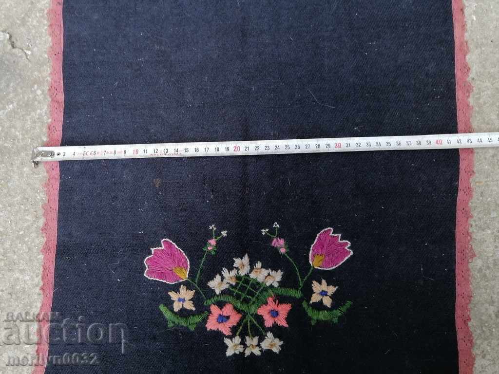 Delivery of Old woven, embroidered and embroidered apron, costume, suckman Delivery of Old woven, embroidered and embroidered apron, costume, suckman