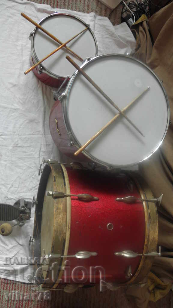 Auction A LOT OF TWO DRUM AND ONE DRUM Auction A LOT OF TWO DRUM AND ONE DRUM