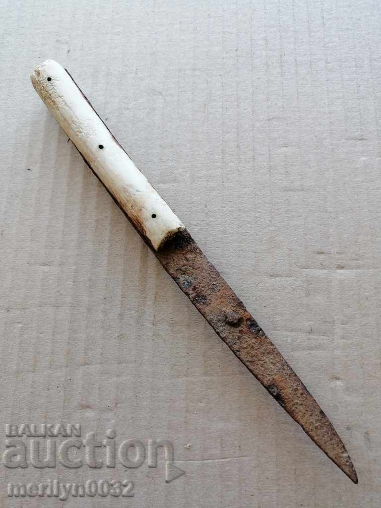 Старинен възрожденски нож,кама
