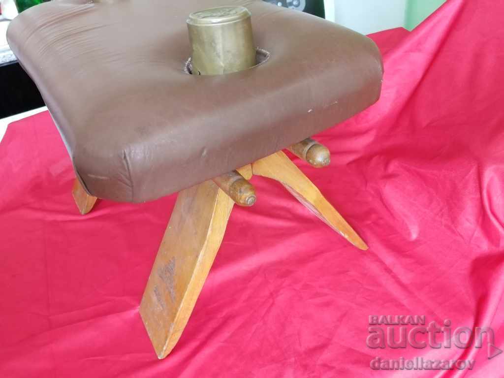 Delivery of Old Camel Saddle, Chair Delivery of Old Camel Saddle, Chair