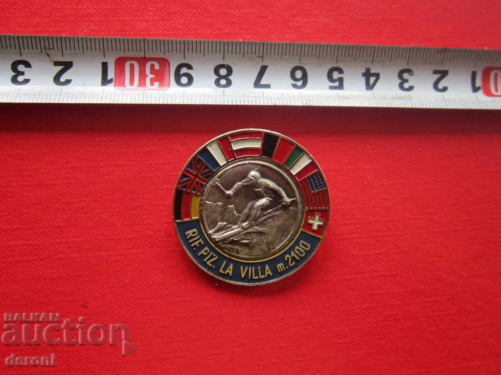 Unique large badge Labor Milano enamel badge with price 30.00 BGN | € 15.34 Unique large badge Labor Milano enamel badge with price 30.00 BGN | € 15.34