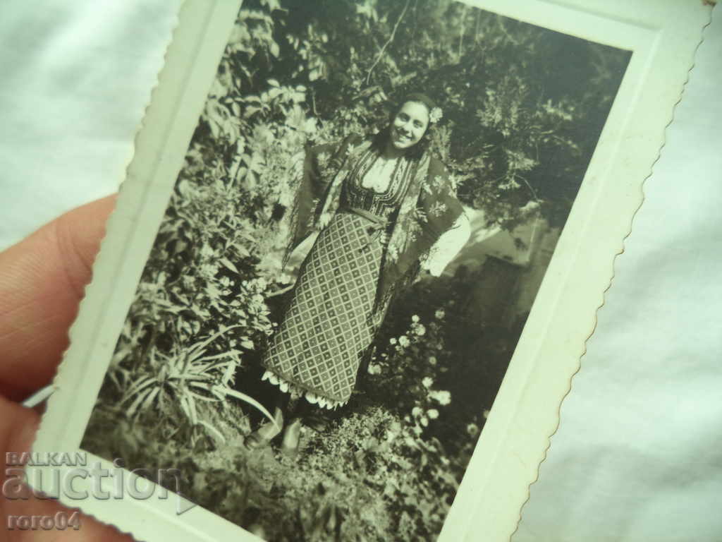 VELINGRAD COSTUME - VILLAGE LADZHENE - 5 VELINGRAD COSTUME - VILLAGE LADZHENE - 5