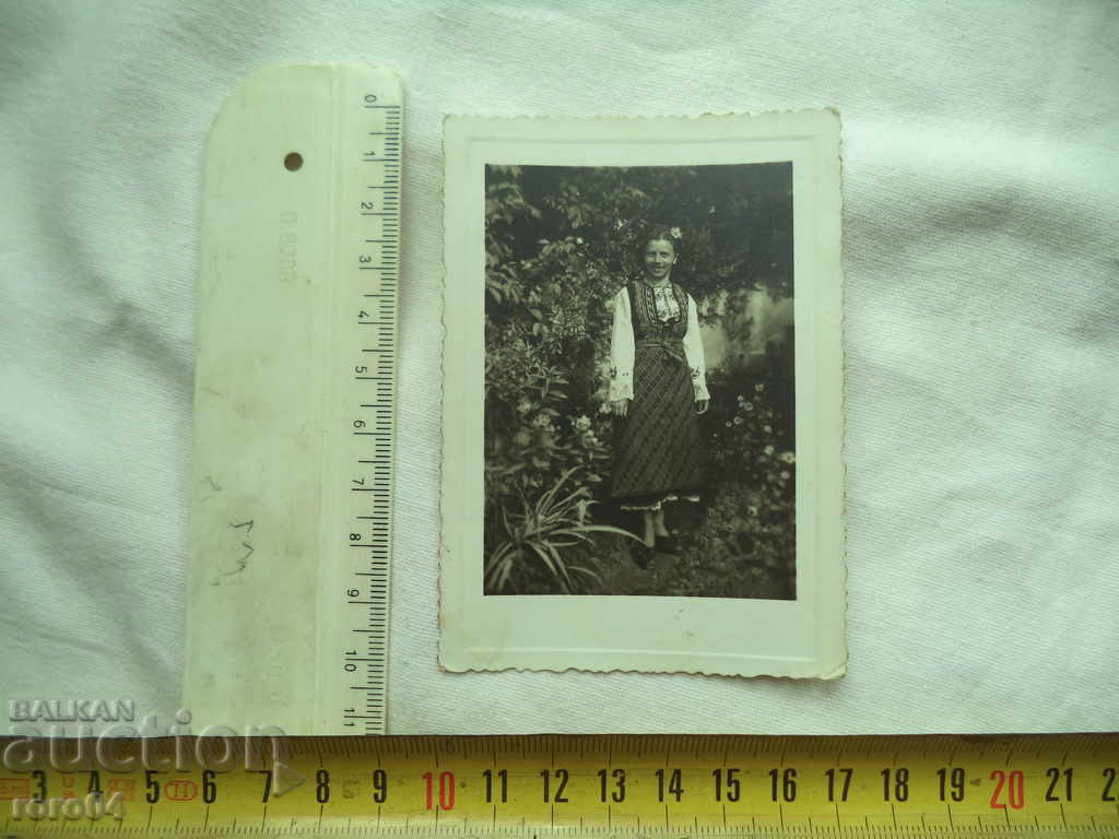 VELINGRAD COSTUME - ΧΩΡΙΟ LADZHENE με τιμή 8.99 BGN | € 4.60 VELINGRAD COSTUME - ΧΩΡΙΟ LADZHENE με τιμή 8.99 BGN | € 4.60