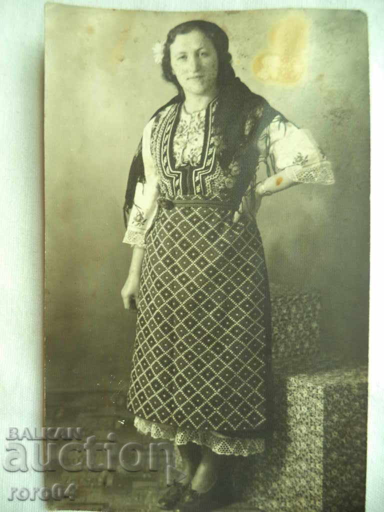 VELINGRAD COSTUME - ΧΩΡΙΟ LADZHENE - 7 VELINGRAD COSTUME - ΧΩΡΙΟ LADZHENE - 7