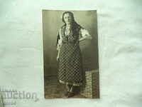 VELINGRAD COSTUME - VILLAGE LADZHENE