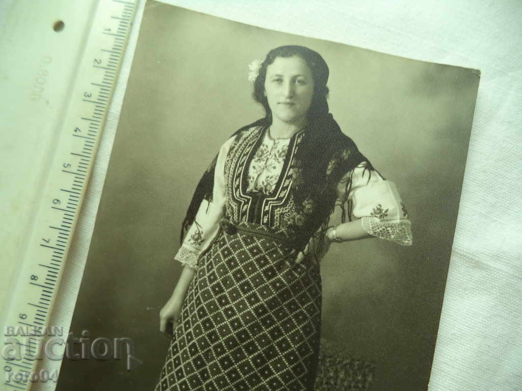 Auction VELINGRAD COSTUME - VILLAGE LADZHENE Auction VELINGRAD COSTUME - VILLAGE LADZHENE