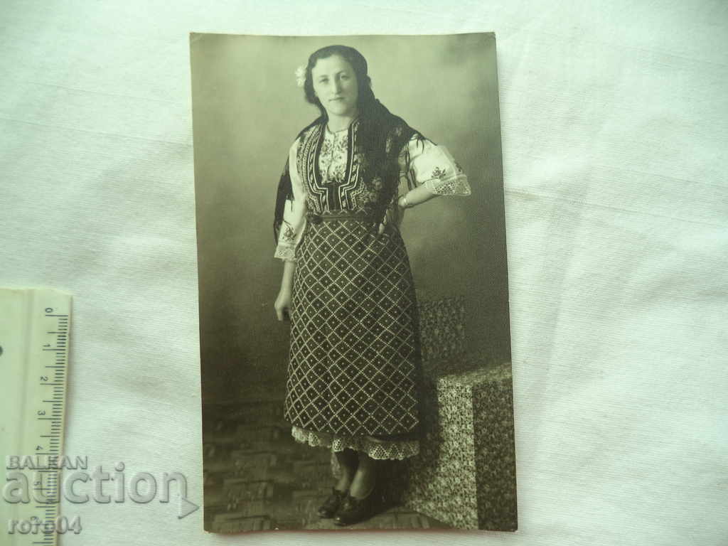 COSTUMUL VELINGRAD - VILAGE LADZHENE