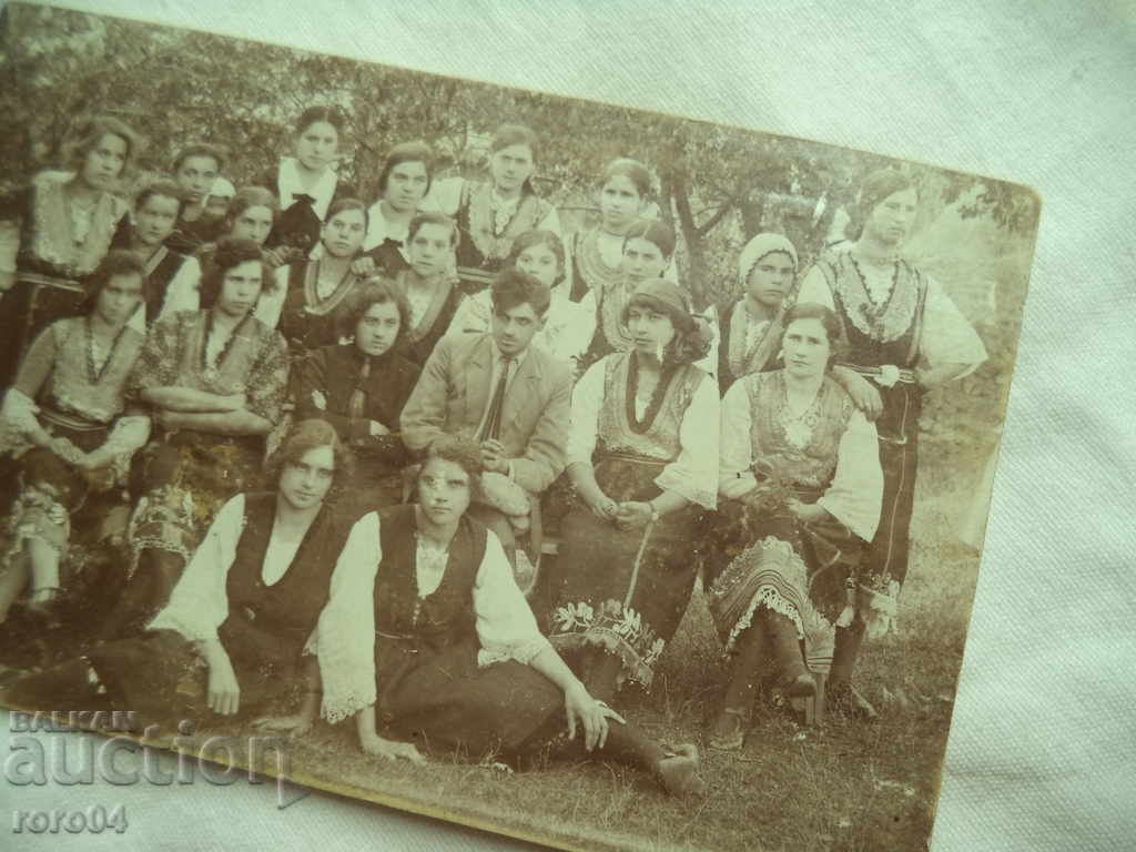 BREZNIK - CARRIERS - FLYERS - TEACHER - STUDENTS with price 40.50 BGN | € 20.71 BREZNIK - CARRIERS - FLYERS - TEACHER - STUDENTS with price 40.50 BGN | € 20.71