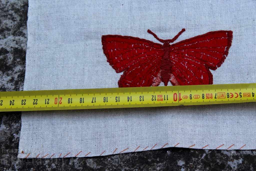 OLD EMBROIDERY TAPESTRIES - 5 OLD EMBROIDERY TAPESTRIES - 5