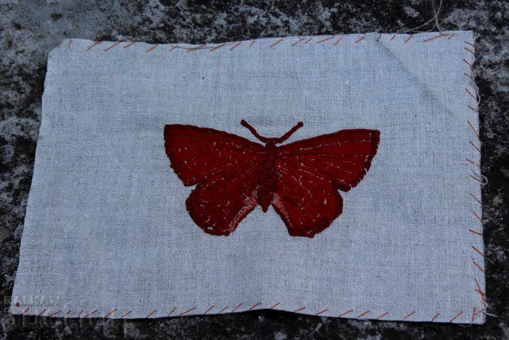 OLD EMBROIDERY TAPESTRIES - 7 OLD EMBROIDERY TAPESTRIES - 7