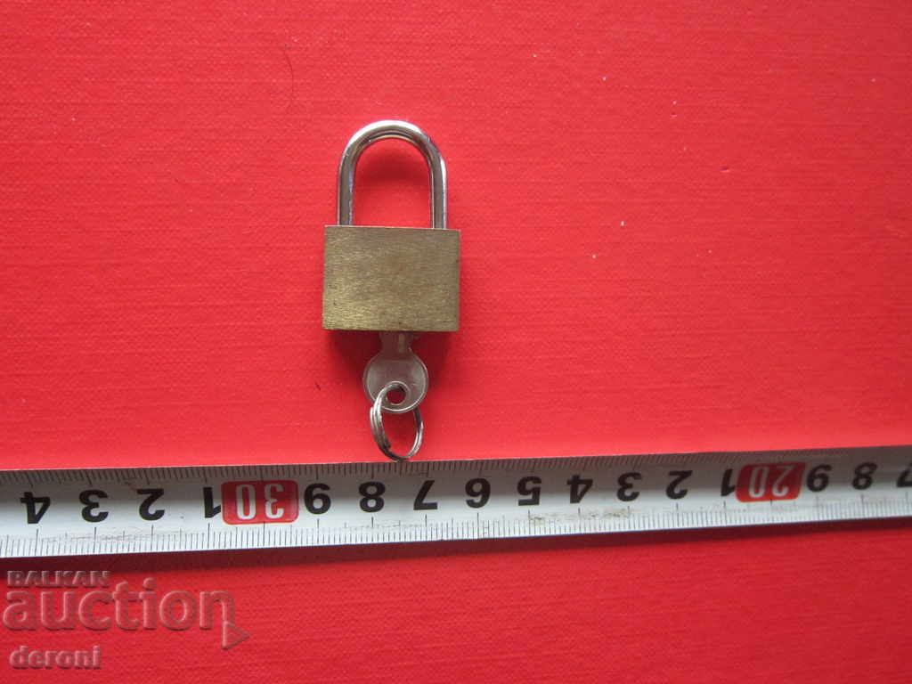 German padlock padlock with price 10.00 BGN | € 5.11 German padlock padlock with price 10.00 BGN | € 5.11