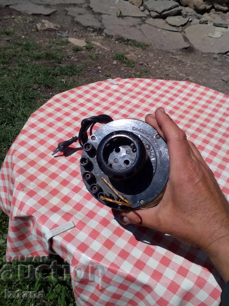 Auction Old transformer, Lather Auction Old transformer, Lather