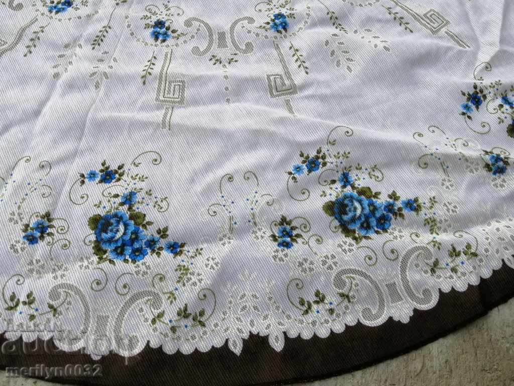 Auction  Old tablecloth, doily, checkered, towel