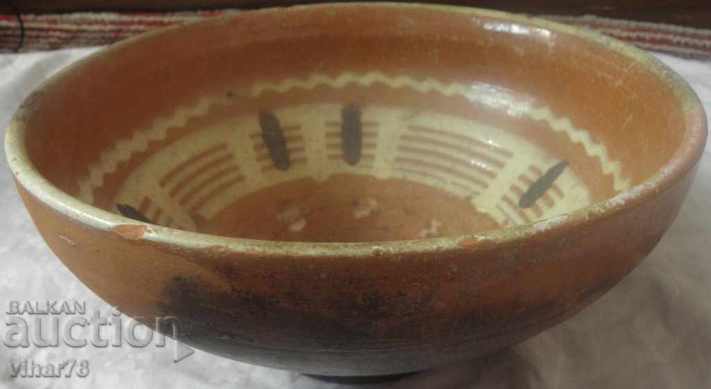 OLD LARGE CERAMIC BOWL-PLATE-BOWL with price 34.99 BGN | € 17.89 OLD LARGE CERAMIC BOWL-PLATE-BOWL with price 34.99 BGN | € 17.89