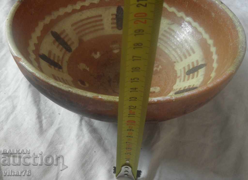 Delivery of OLD LARGE CERAMIC BOWL-PLATE-BOWL Delivery of OLD LARGE CERAMIC BOWL-PLATE-BOWL
