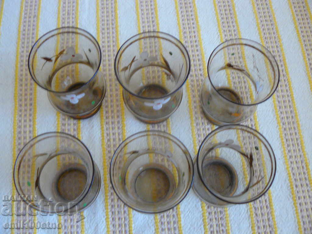 Delivery of Set of 6 cups for brandy hand-painted decoration Delivery of Set of 6 cups for brandy hand-painted decoration