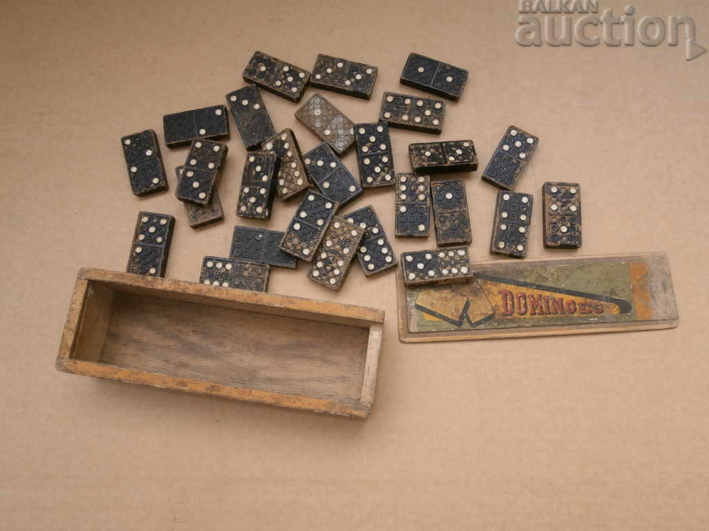 Delivery of old German dominoes are entirely wooden WW2 WWII