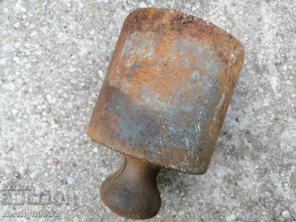 Old weighing scale, exaggeration, kilogram control weight - 7 Old weighing scale, exaggeration, kilogram control weight - 7