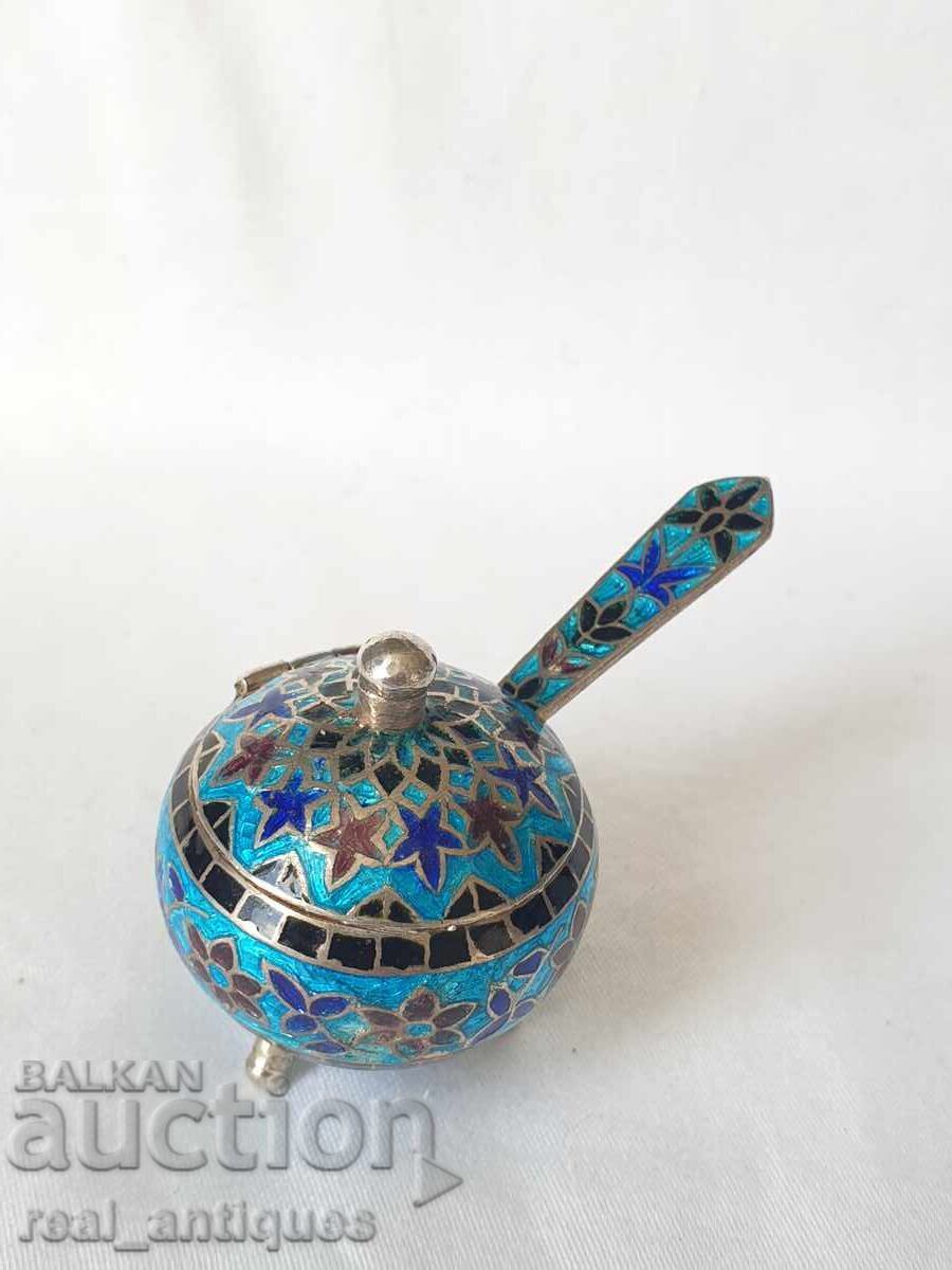 Ασημένιο σμάλτο μπολ μπαχαρικών Ασημένιο σμάλτο μπολ μπαχαρικών