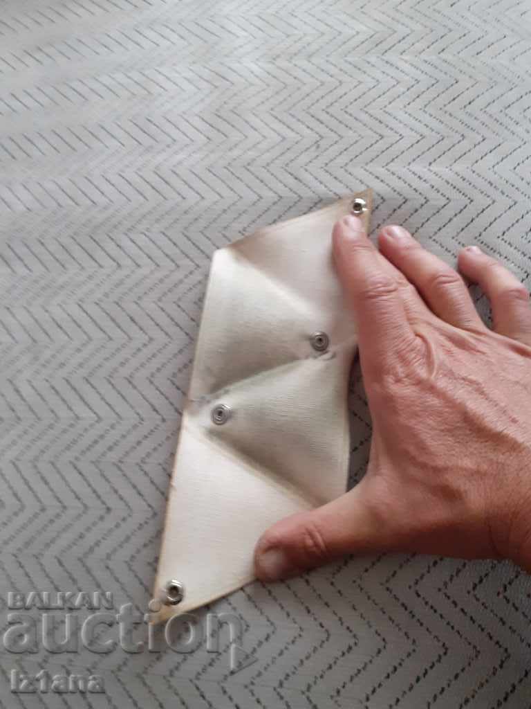 Delivery of An old purse Delivery of An old purse