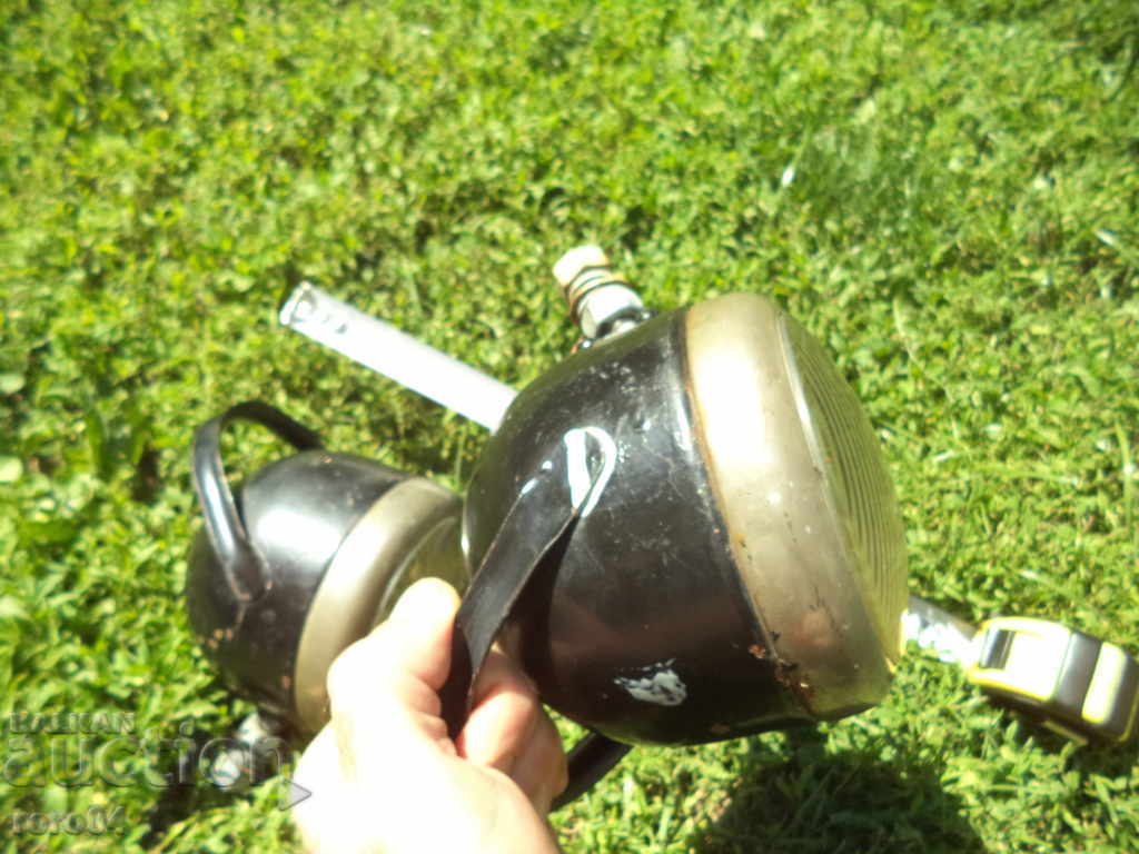 A PAIR OF OLD BULGARIAN HEADLIGHTS - 7 A PAIR OF OLD BULGARIAN HEADLIGHTS - 7