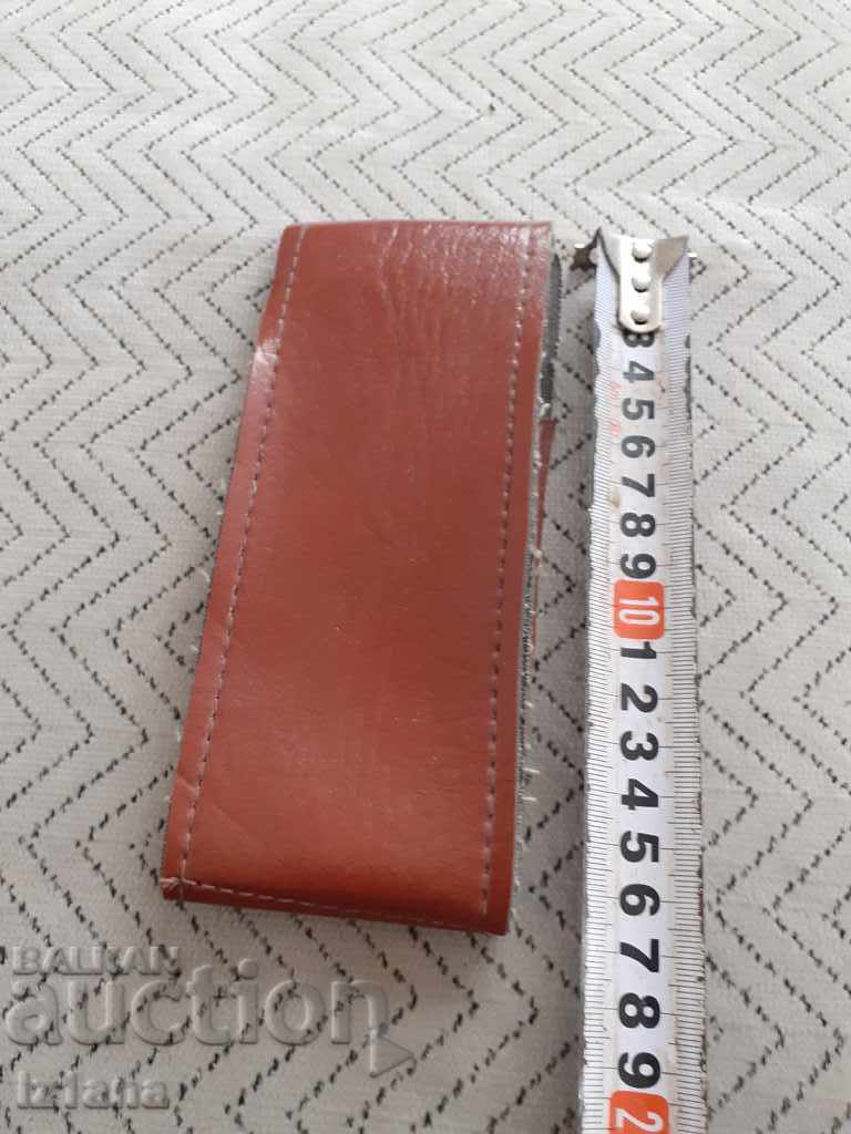 Old glasses case with price 8.00 BGN | € 4.09 Old glasses case with price 8.00 BGN | € 4.09