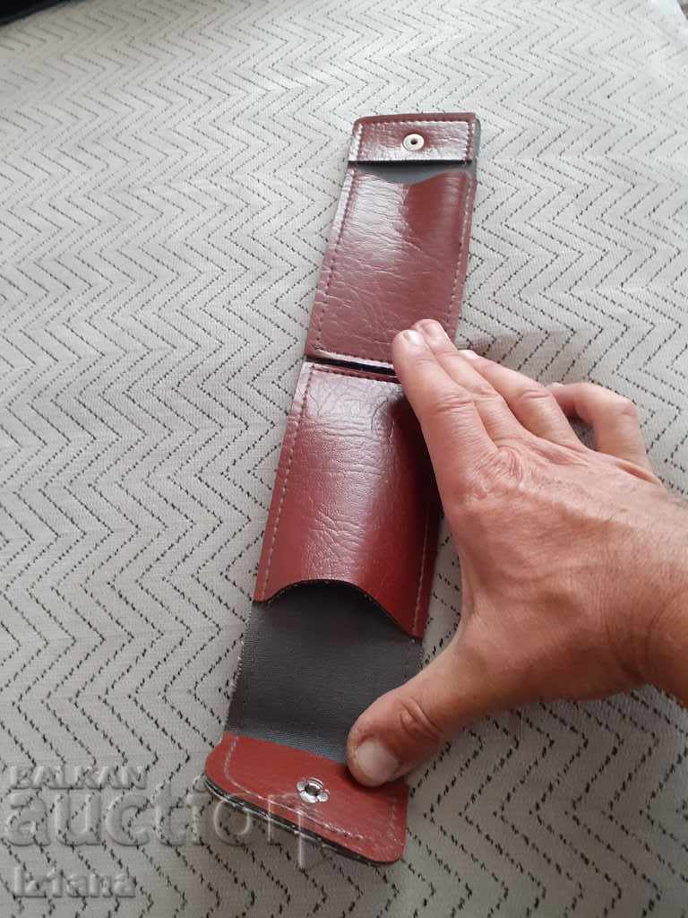 Delivery of Old glasses case Delivery of Old glasses case