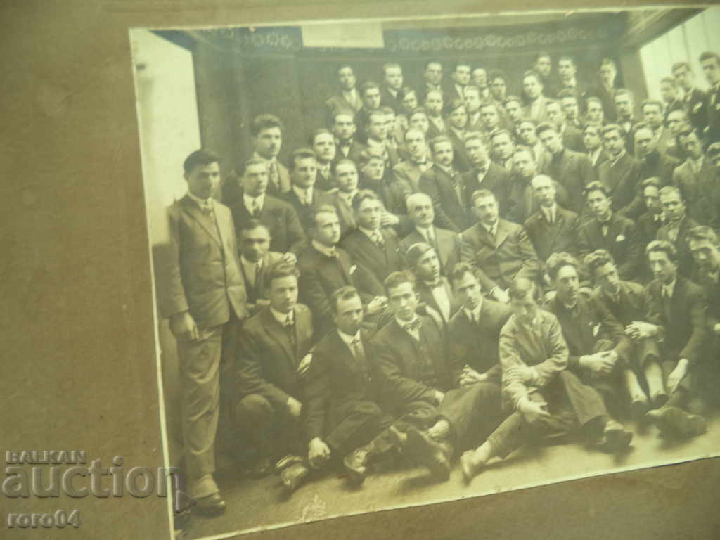 Delivery of BIG OLD PHOTOGRAPHY Delivery of BIG OLD PHOTOGRAPHY