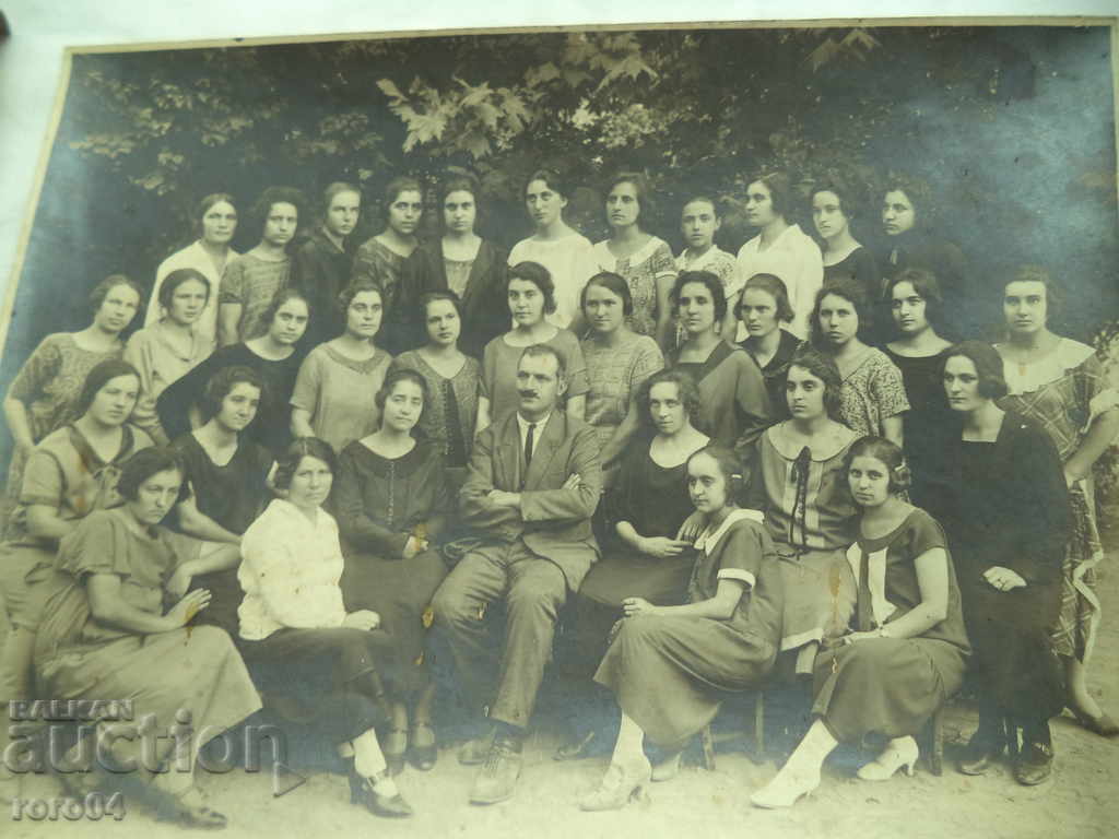 STUDENTS - TEACHER - CLASS - 6 STUDENTS - TEACHER - CLASS - 6