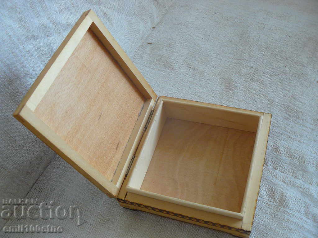 Delivery of Pyrographed wooden box TPK Native art Oreshak Delivery of Pyrographed wooden box TPK Native art Oreshak