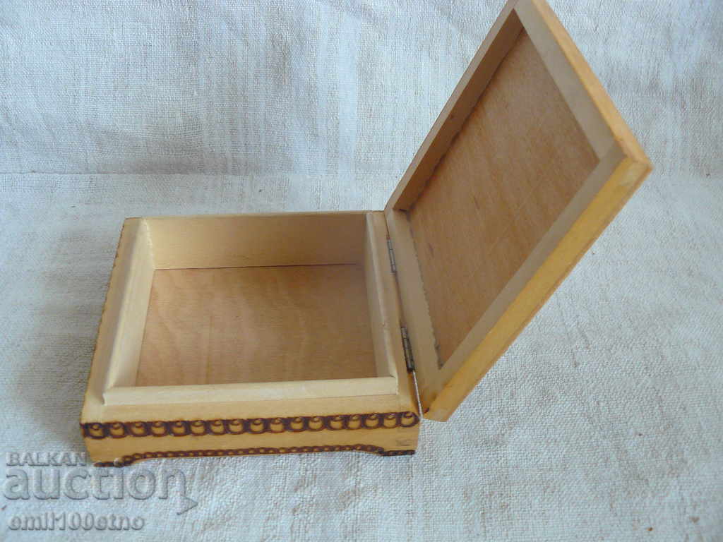 Pyrographed wooden box TPK Native art Oreshak - 6 Pyrographed wooden box TPK Native art Oreshak - 6