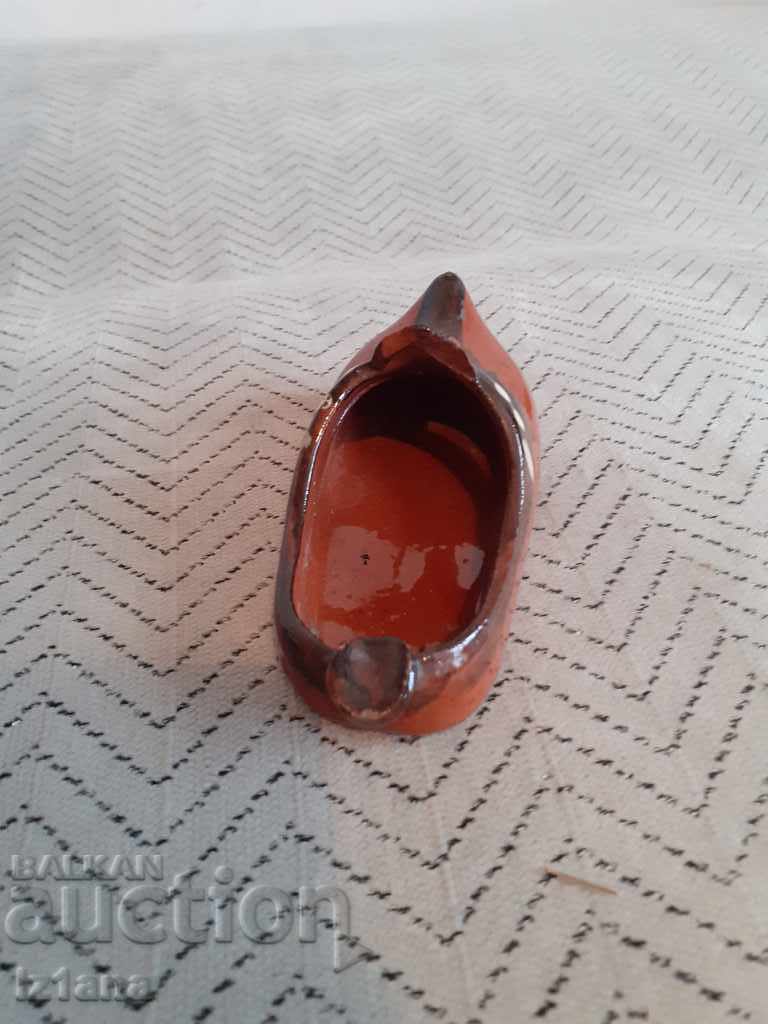 Old souvenir ashtray with price 11.00 BGN | € 5.62 Old souvenir ashtray with price 11.00 BGN | € 5.62