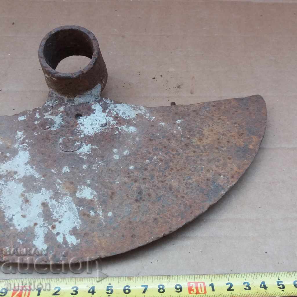 Delivery of OLD SOLID FORGED RENAISSANCE HOE - HUGE Delivery of OLD SOLID FORGED RENAISSANCE HOE - HUGE
