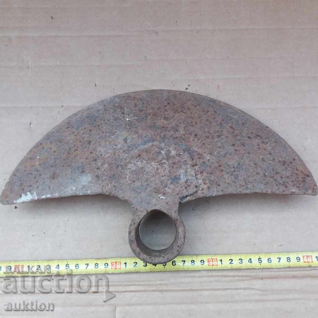 OLD SOLID FORGED RENAISSANCE HOE - HUGE - 7 OLD SOLID FORGED RENAISSANCE HOE - HUGE - 7