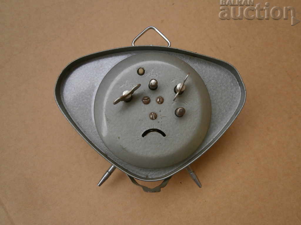 working alarm clock 70s MADE IN CHINA vintage retro - 7 working alarm clock 70s MADE IN CHINA vintage retro - 7