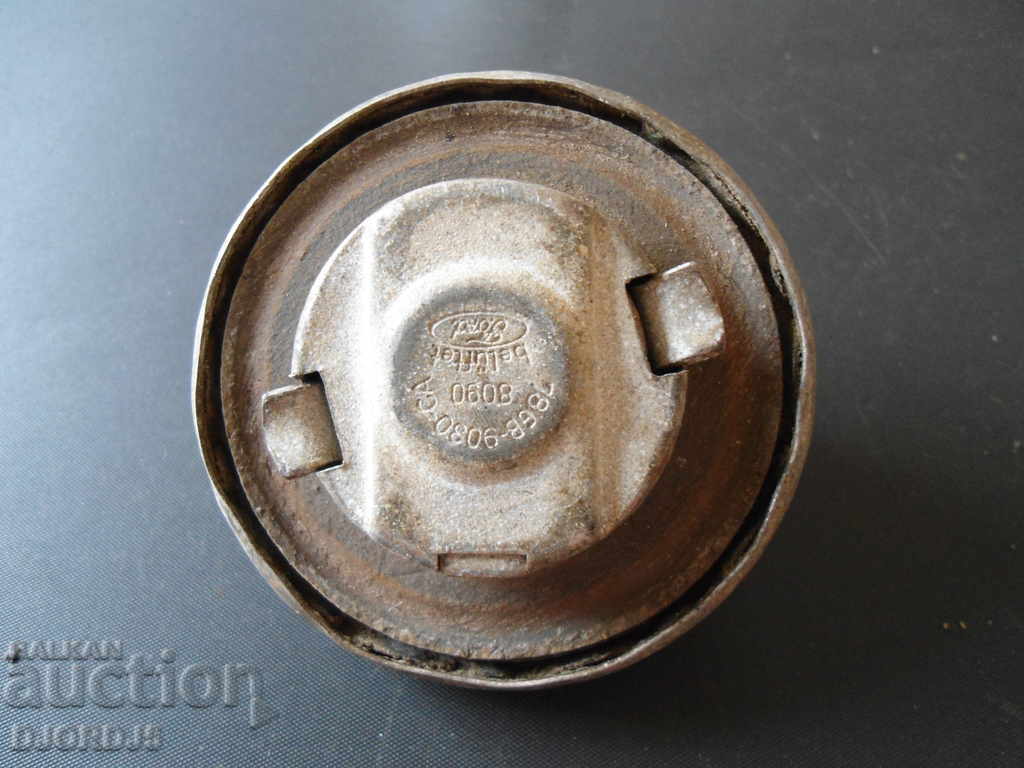 Auction  Old car cap from Ford