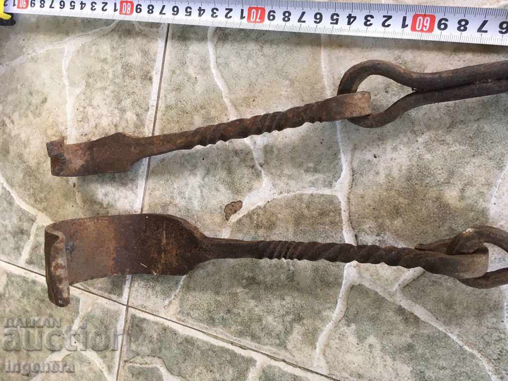 Delivery of CHANGEL CHAIN FOR WROUGHT IRON FIREPLACE Delivery of CHANGEL CHAIN FOR WROUGHT IRON FIREPLACE