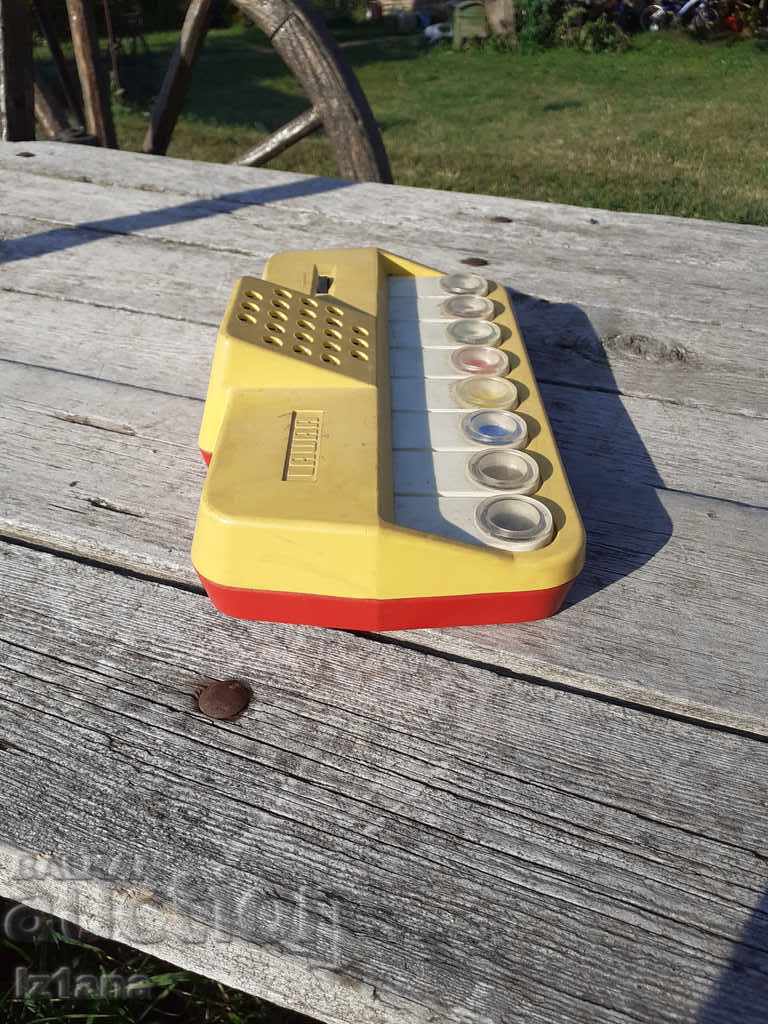 Old musical toy Laura - 6 Old musical toy Laura - 6