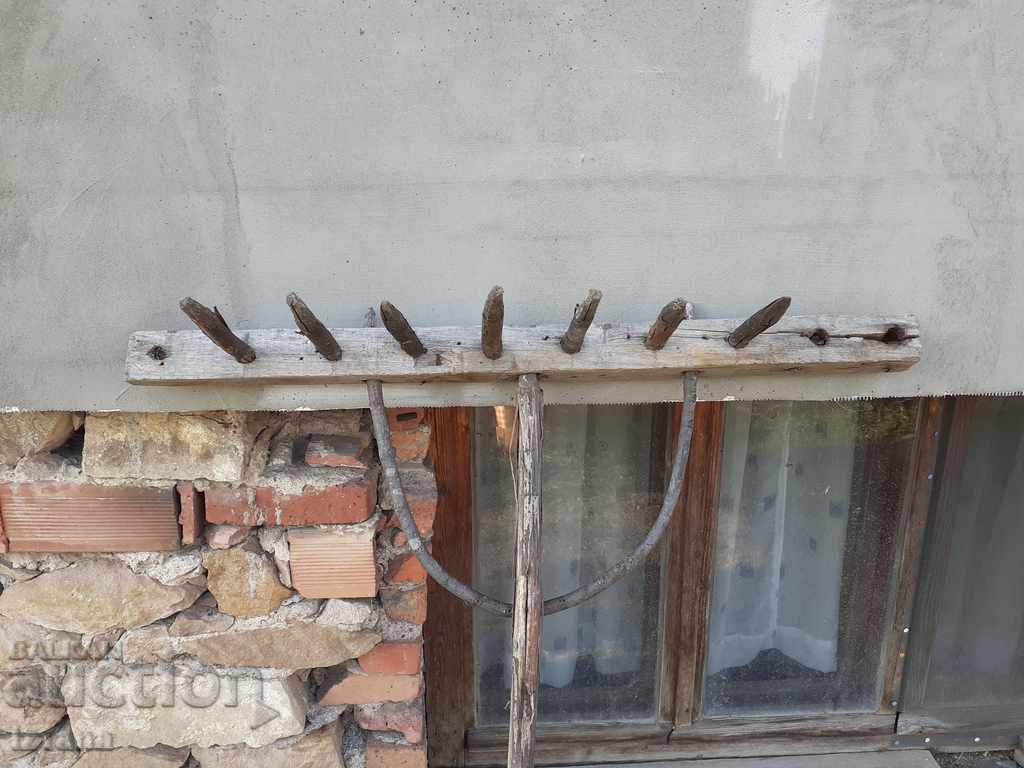 Auction Ancient paddle Auction Ancient paddle