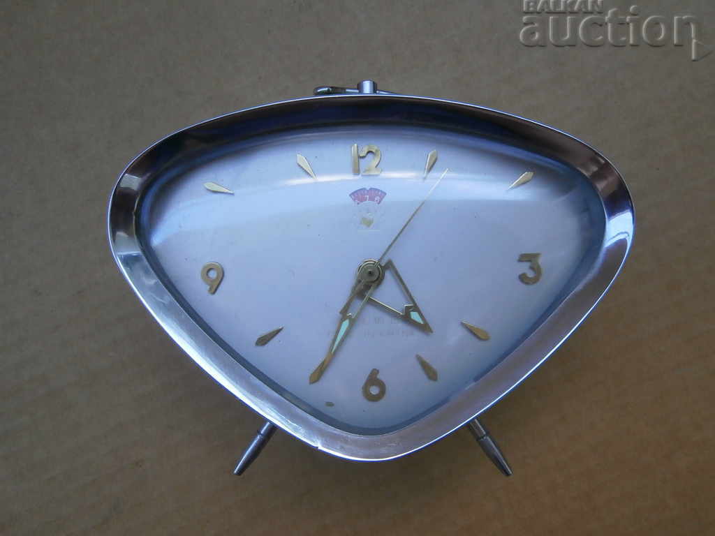 работещ будилник 70 те MADE IN CHINA винтидж ретро с цена 21.00 лв. | € 10.74 работещ будилник 70 те MADE IN CHINA винтидж ретро с цена 21.00 лв. | € 10.74