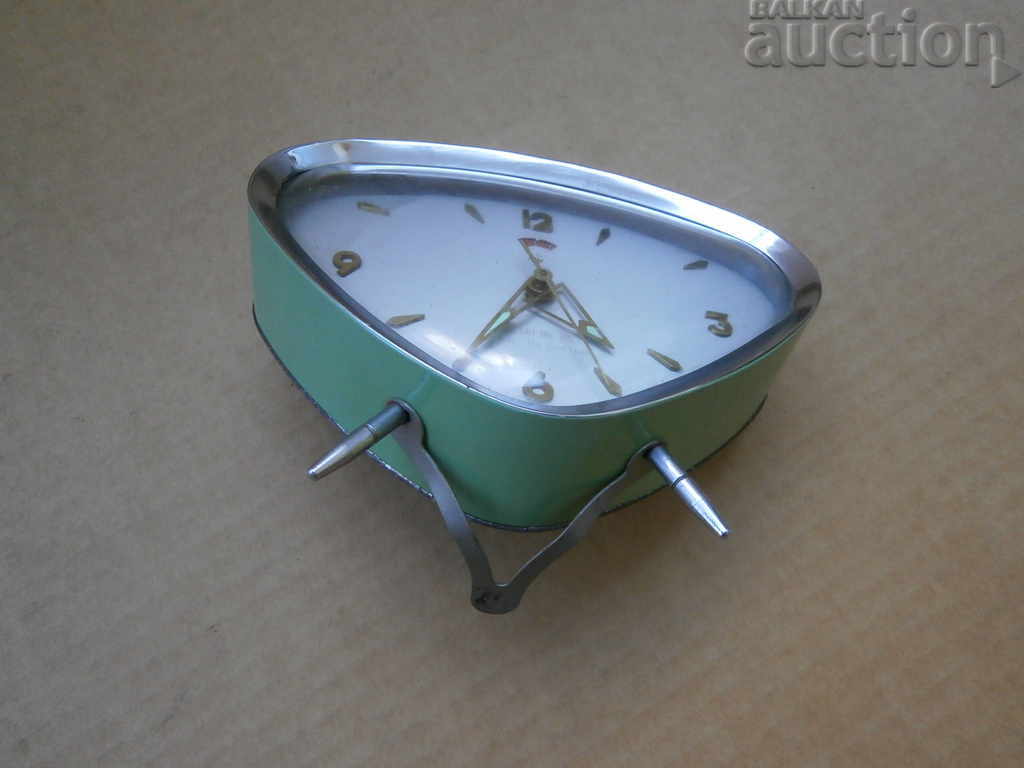 работещ будилник 70 те MADE IN CHINA винтидж ретро - 5 работещ будилник 70 те MADE IN CHINA винтидж ретро - 5