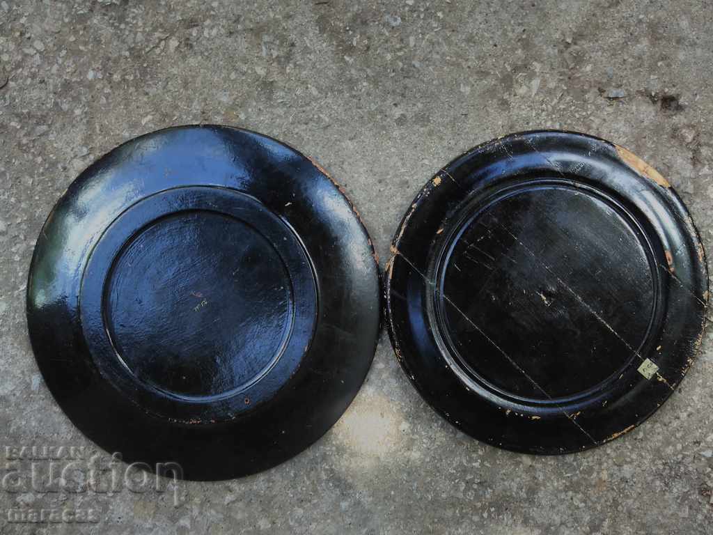 Wooden plate for decoration with price 10.00 BGN | € 5.11