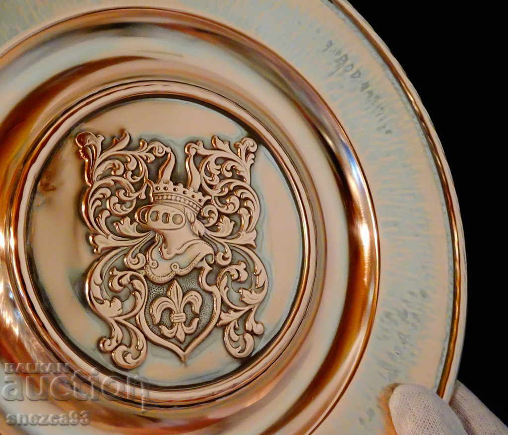 Copper wedding plaque with family crest. with price 39.00 BGN | € 19.94 Copper wedding plaque with family crest. with price 39.00 BGN | € 19.94