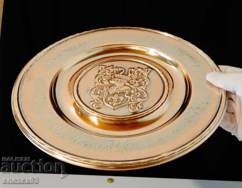 Auction Copper wedding plaque with family crest. Auction Copper wedding plaque with family crest.