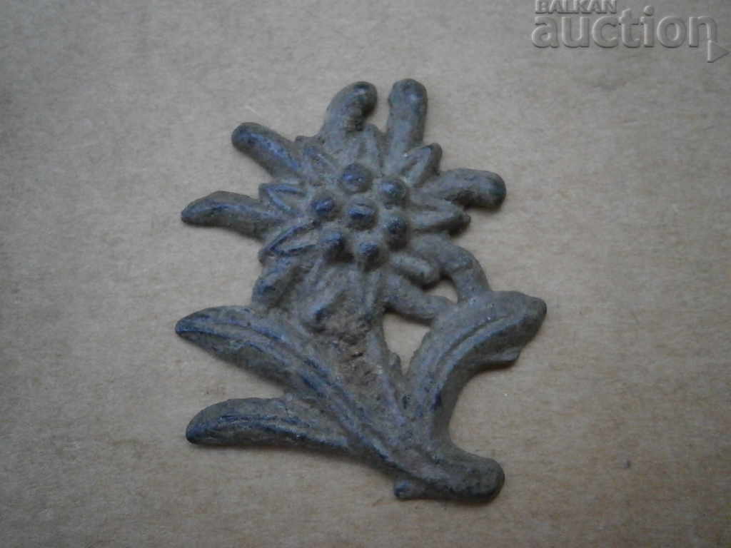 EMBLEM sign edelweiss officer cockade USA WW2 WWII LOT - 5 EMBLEM sign edelweiss officer cockade USA WW2 WWII LOT - 5