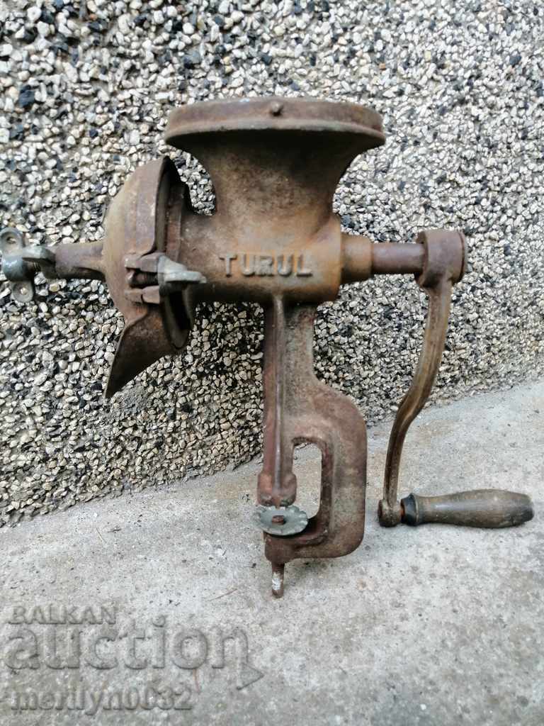 Auction Old meat grinder, mincer Auction Old meat grinder, mincer