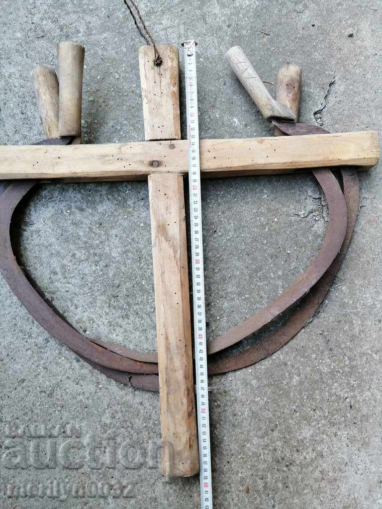 Delivery of Stitches with a stapled coffin knife wrought iron blade Delivery of Stitches with a stapled coffin knife wrought iron blade