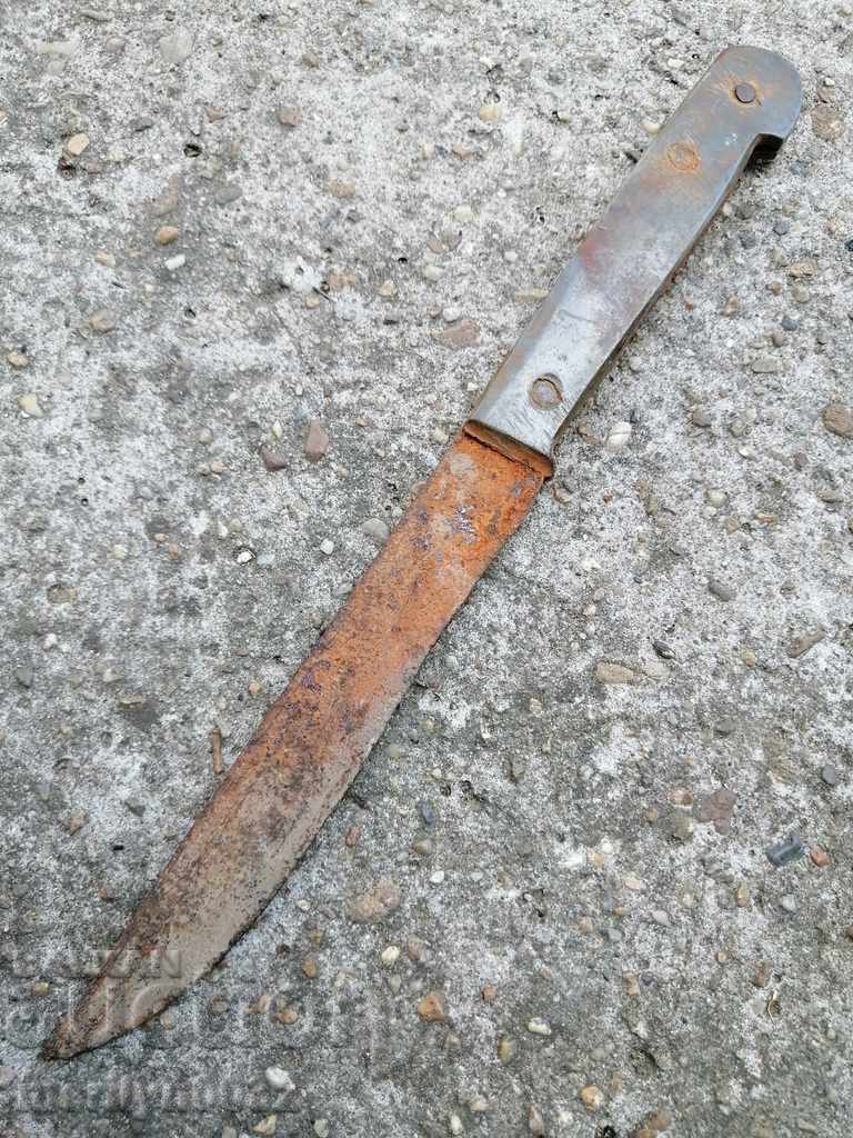 Old knife without guard, blade with price 39.00 BGN | € 19.94 Old knife without guard, blade with price 39.00 BGN | € 19.94